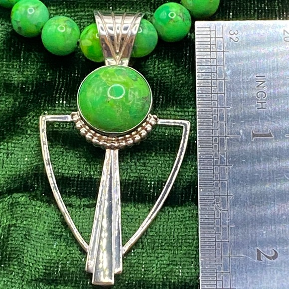 Gaspite Beaded Necklace With Sterling Silver Pendant & Earrings - Picture 7 of 8